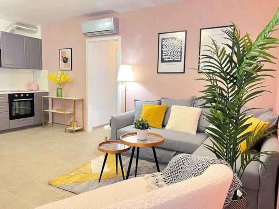 B104 - Liberty Bridge Lovely Home With Free Parking Budapeste Exterior foto