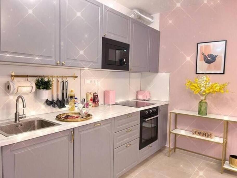 B104 - Liberty Bridge Lovely Home With Free Parking Budapeste Exterior foto